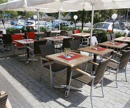 Ascot Bristol Otel 4*